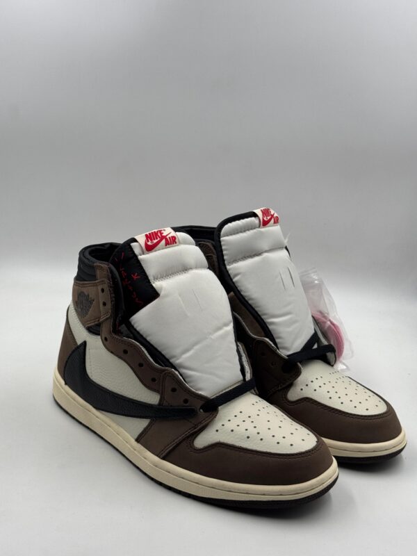 Air Jordan 1 High OG ‘Dark Mocha’ - Image 3