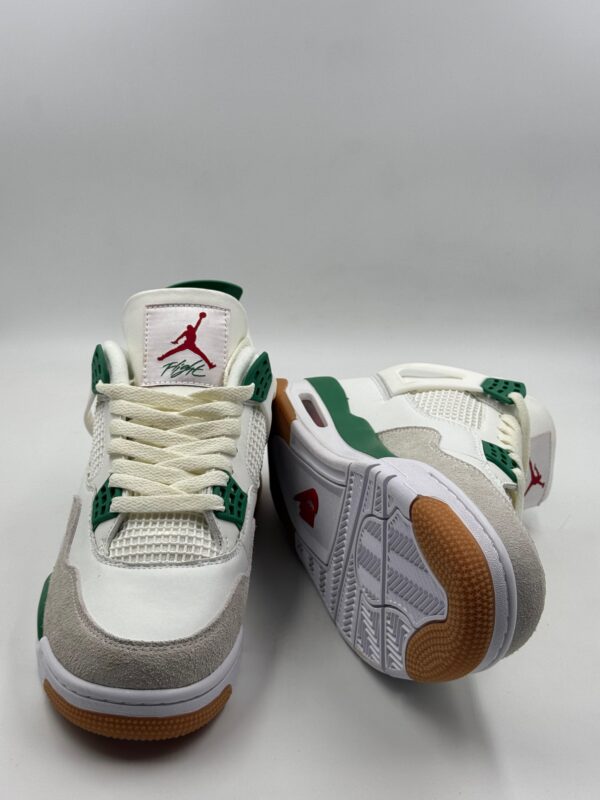 Air Jordan 4 Retro SB ‘Pine Green’ - Image 3