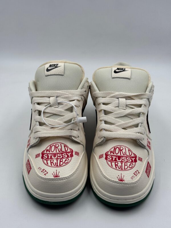 NIKE SB DUNKS LOW STUSSY - Image 2