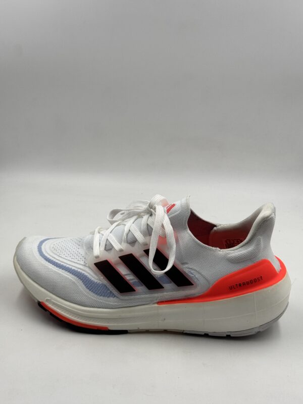 ADIDAS ULTRABOOST LIGHT