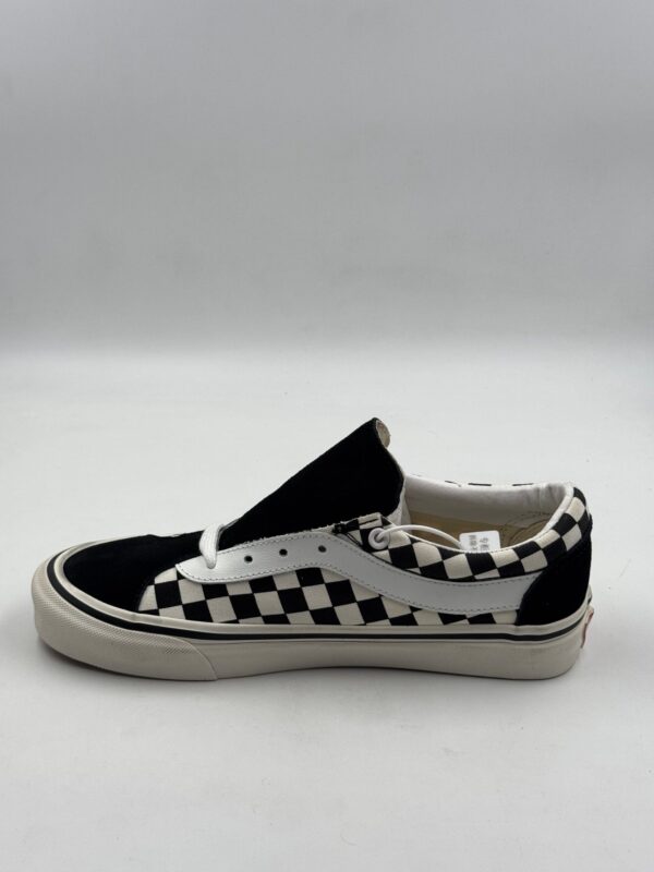 VANS BLACK WHITE